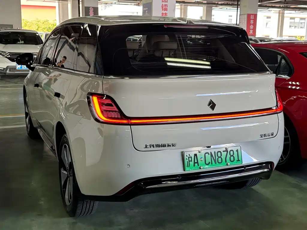 Baojun Yunduo — миниатюра 9