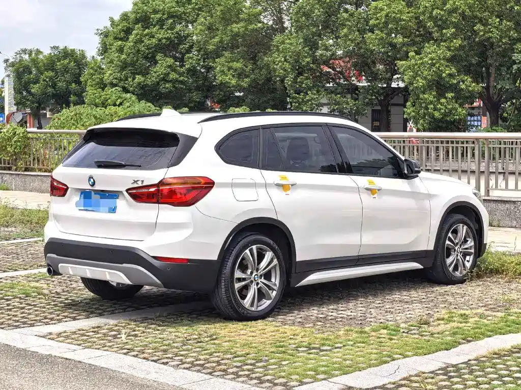 BMW X1 — миниатюра 9
