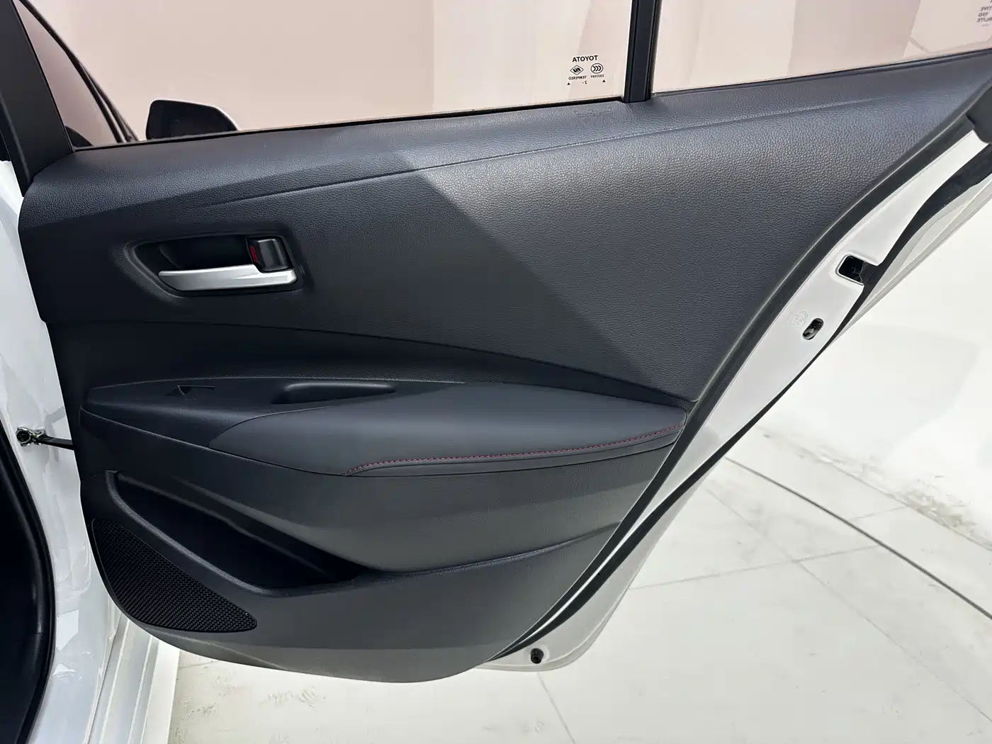 Toyota Lei Ling 2023 Белый из Китая, фото 2