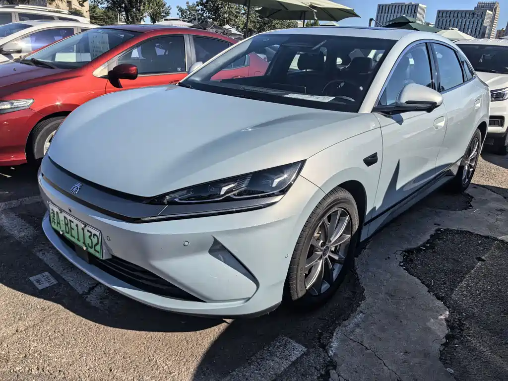 BYD Qin L