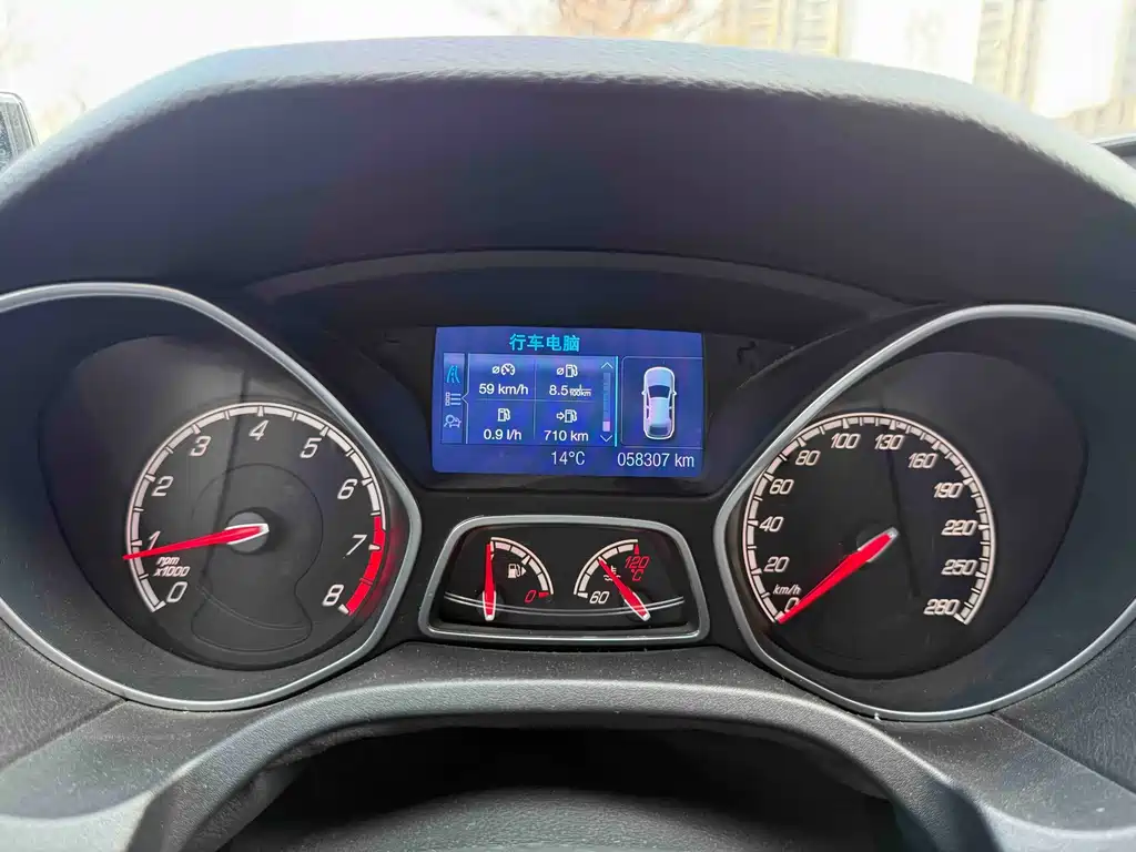 Ford Focus (Import) — миниатюра 11