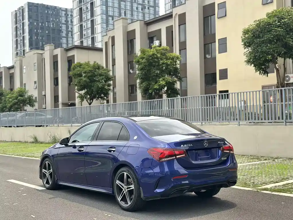 Mercedes-Benz A-Class — миниатюра 6