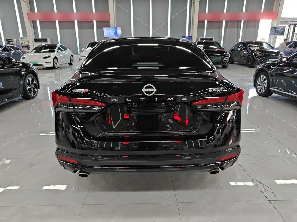 Nissan Teana — миниатюра 12