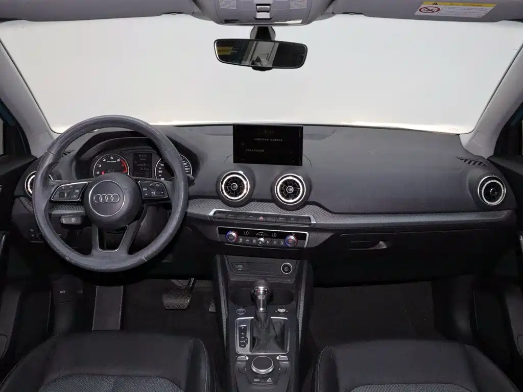 Audi Q2L — миниатюра 15