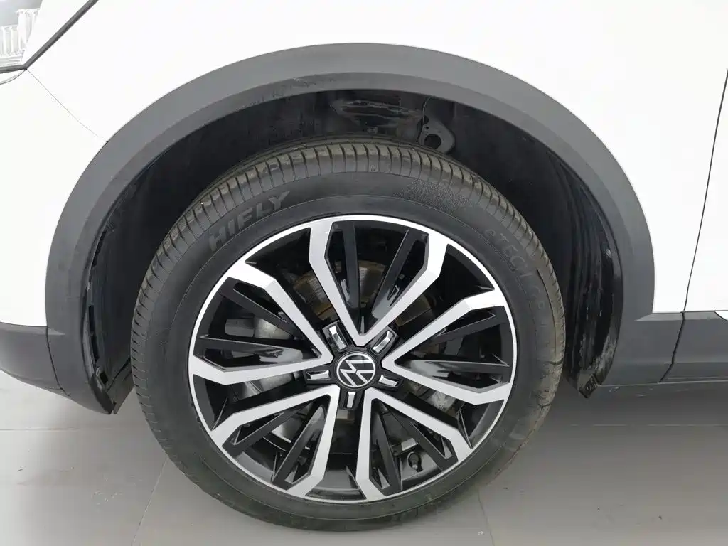 Volkswagen T-Roc — миниатюра 17