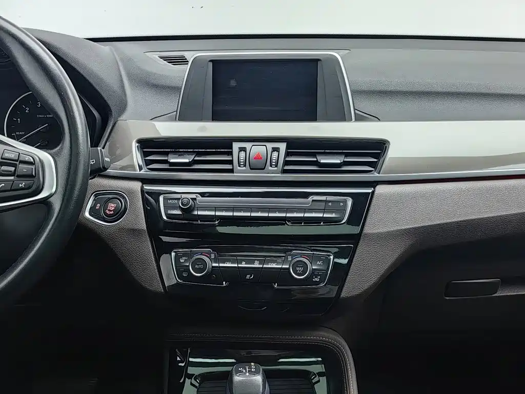BMW X1 — миниатюра 12