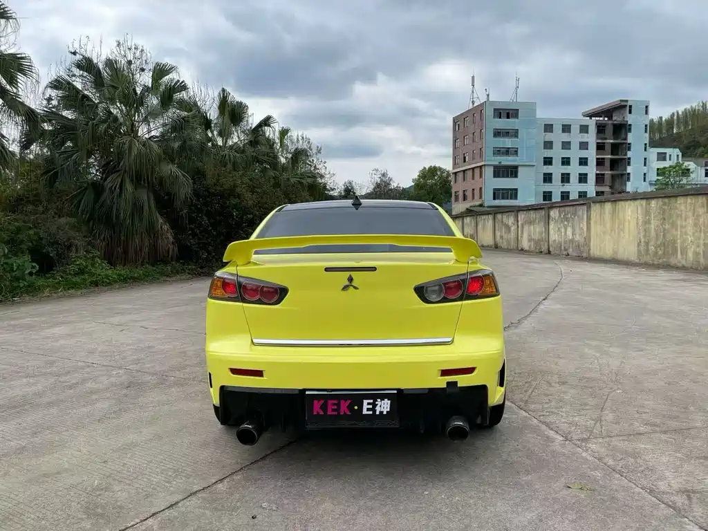 Mitsubishi Lancer EX — миниатюра 8