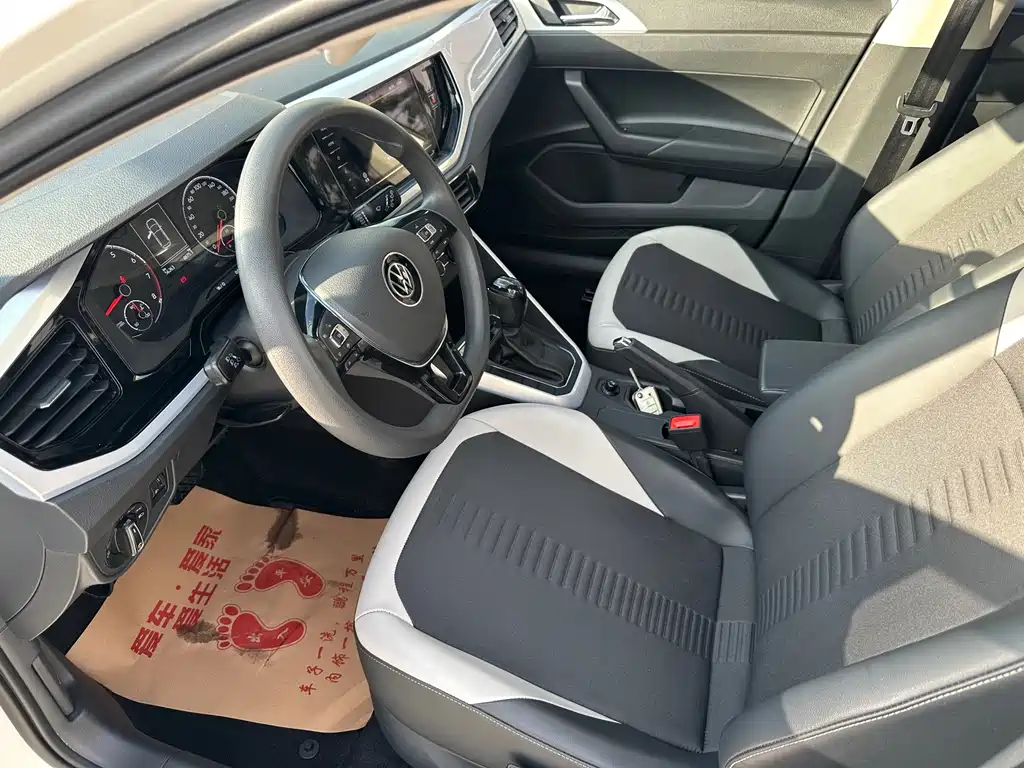 Volkswagen Polo — миниатюра 4