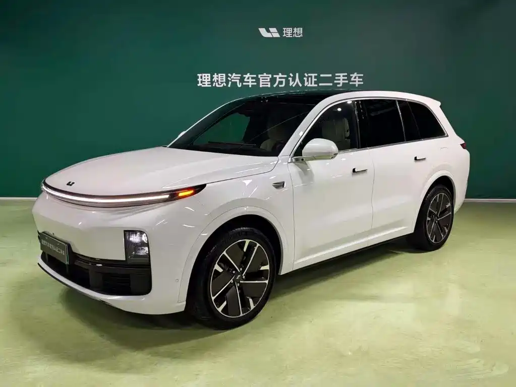 Li Auto Li L8 2025