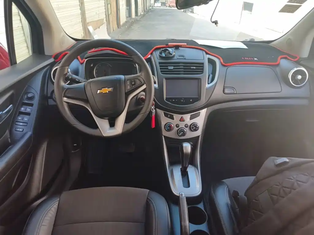 Chevrolet Trax — миниатюра 10