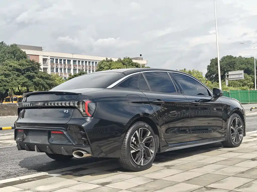 Lynk & Co 03 — миниатюра 24