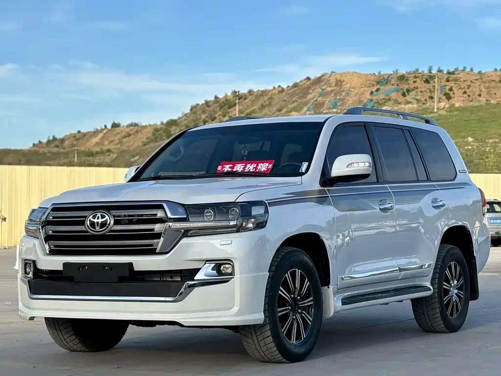 Toyota Land Cruiser 2012