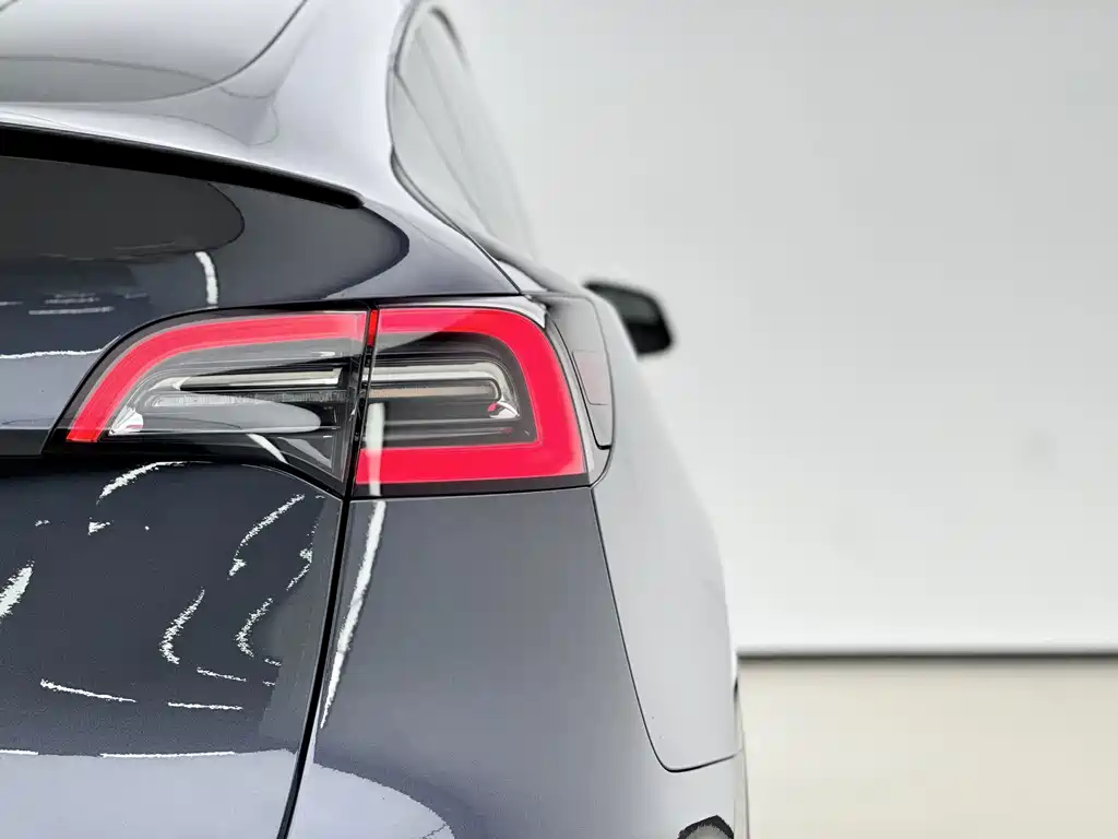 Tesla Model Y — фотографии объявления, Фото 5