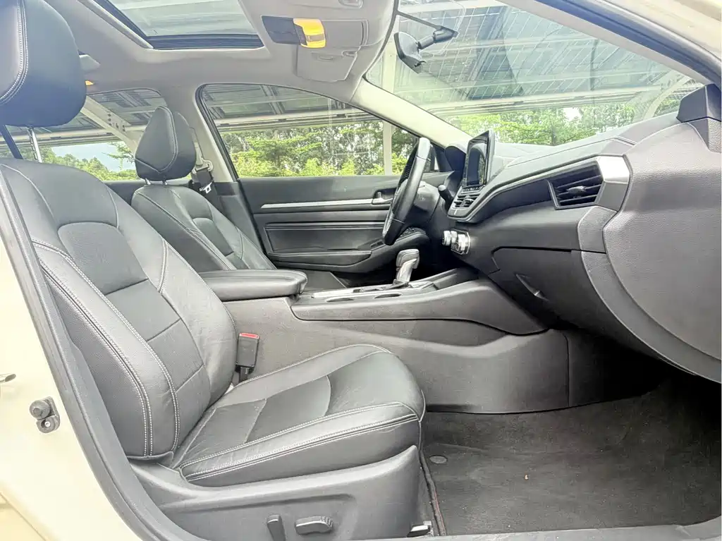 Nissan Teana — миниатюра 14