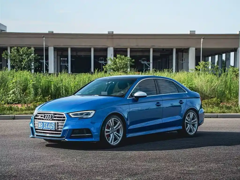 Купить Audi S3