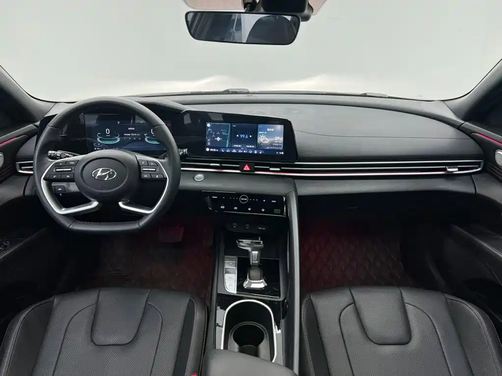 Hyundai Elantra — миниатюра 16