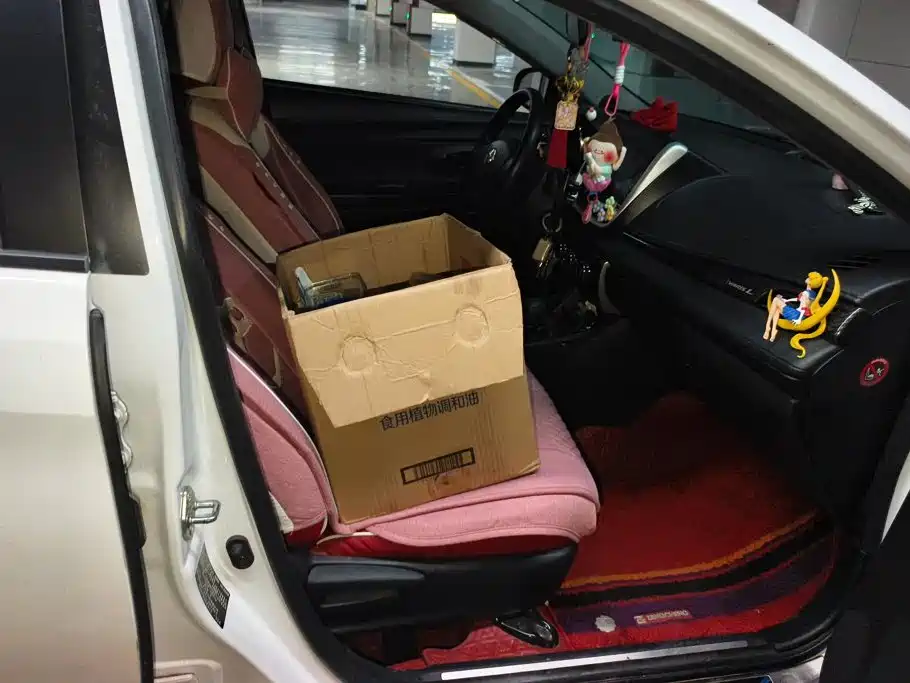 Toyota Yaris L — миниатюра 8