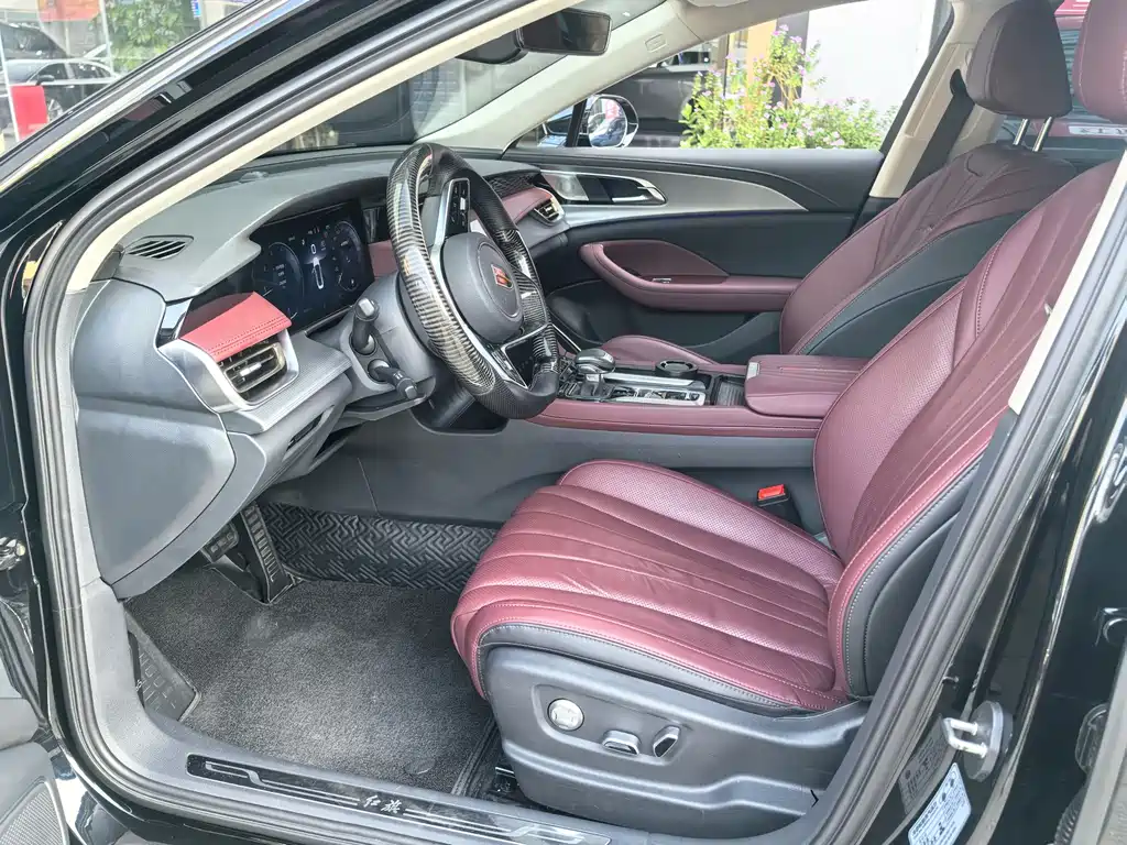 Hongqi H5 2023 2.0T AT