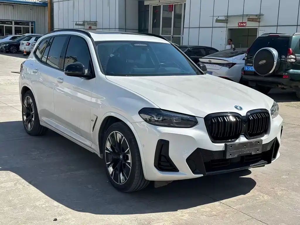 BMW iX3 — миниатюра 3
