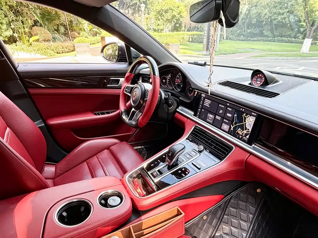 Porsche Panamera — миниатюра 9