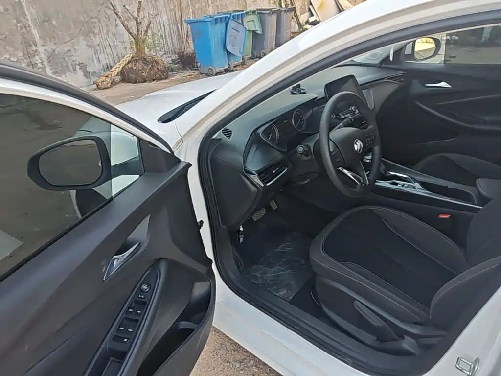 Buick Verano — миниатюра 16