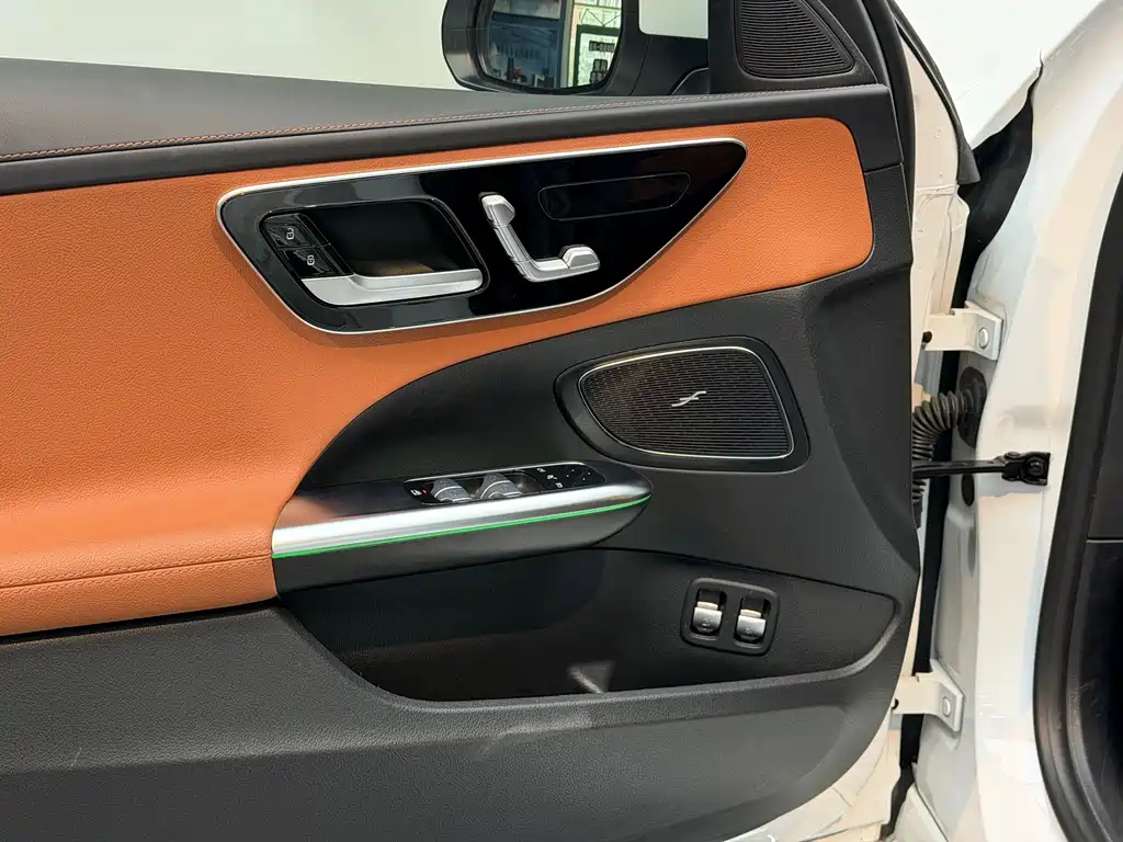 Mercedes-Benz C-Class New Energy — миниатюра 16