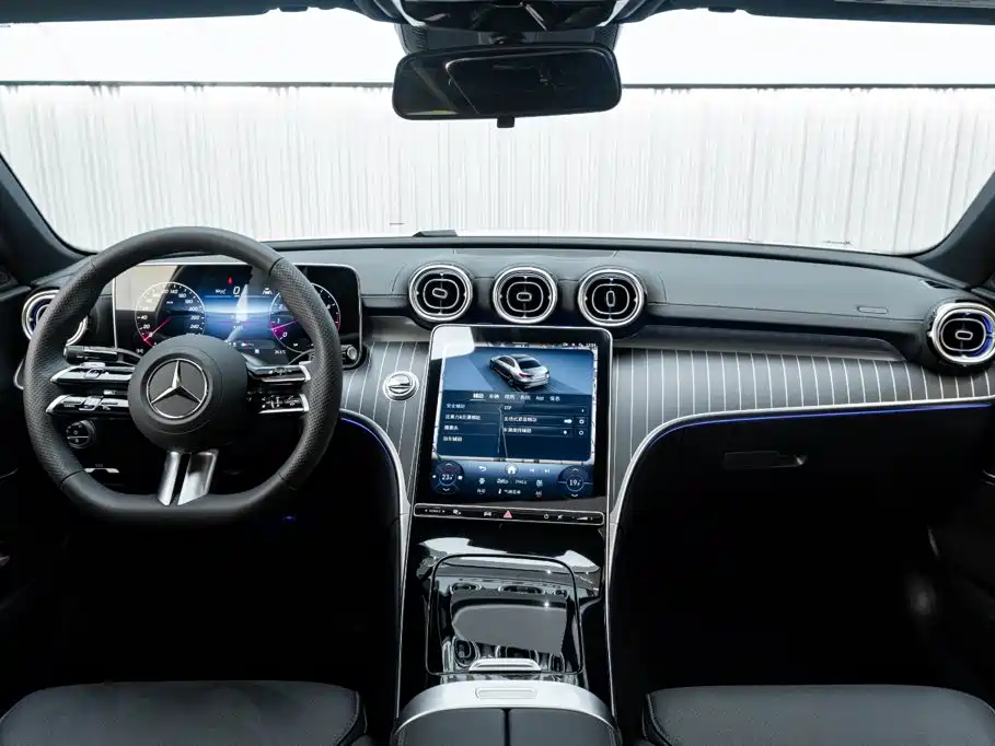 Mercedes-Benz C-Class — миниатюра 15