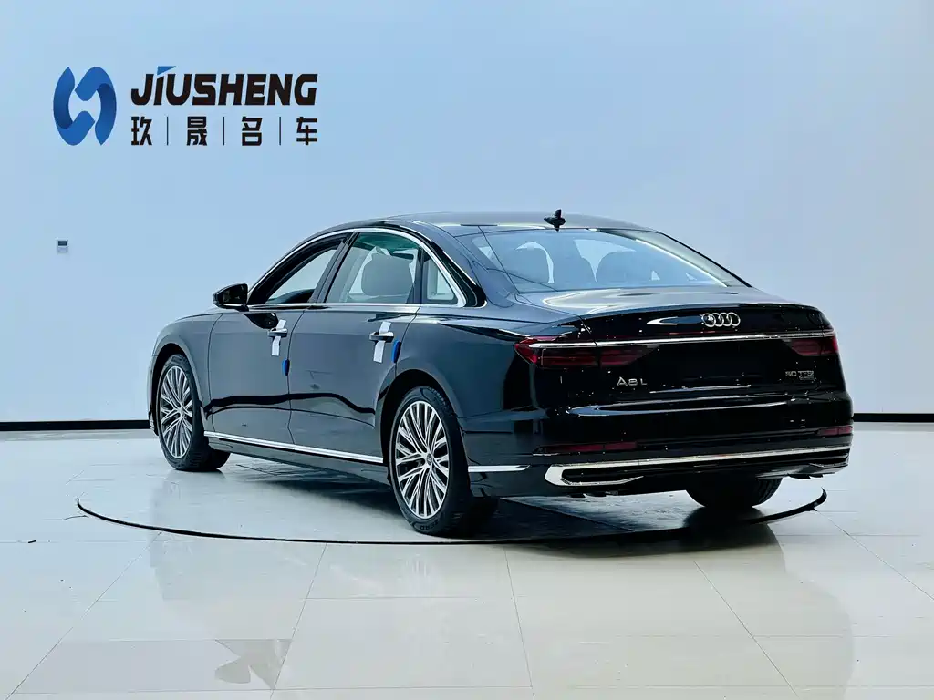 Audi A8 — миниатюра 2