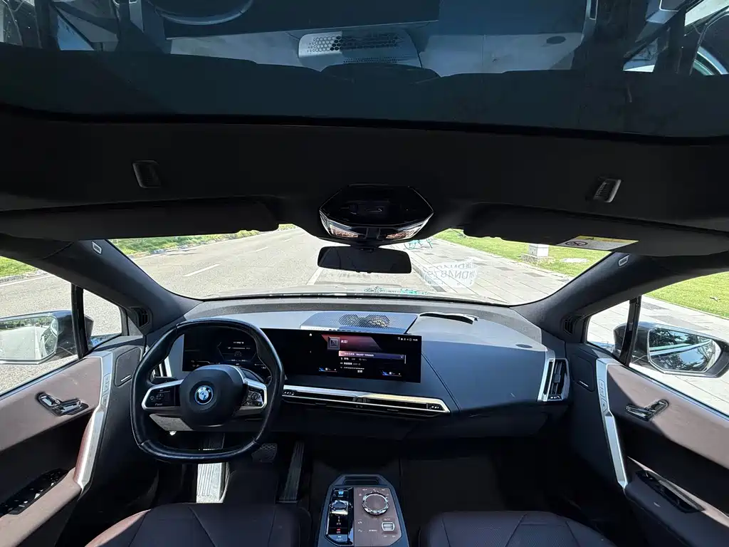 BMW iX — миниатюра 12