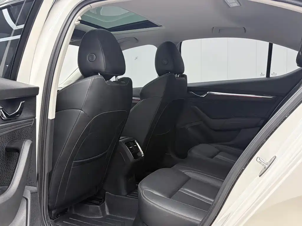 Skoda Octavia — миниатюра 17