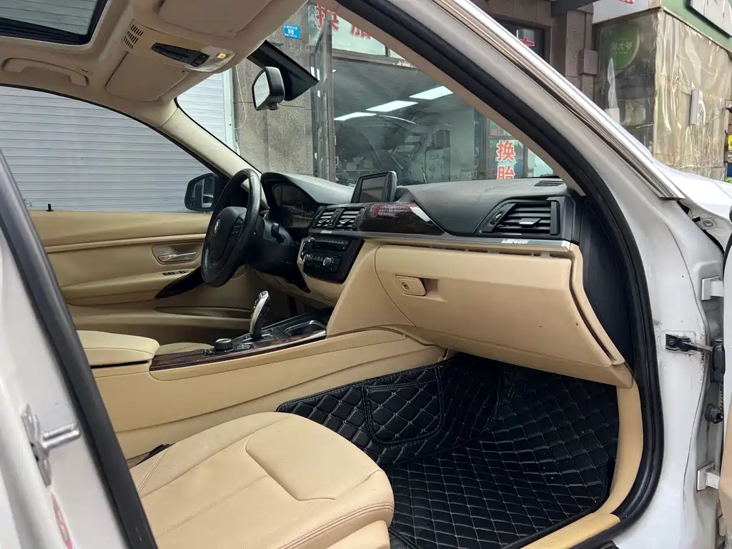 BMW 3 Series — миниатюра 10
