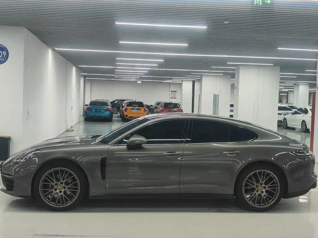 Porsche Panamera — миниатюра 13
