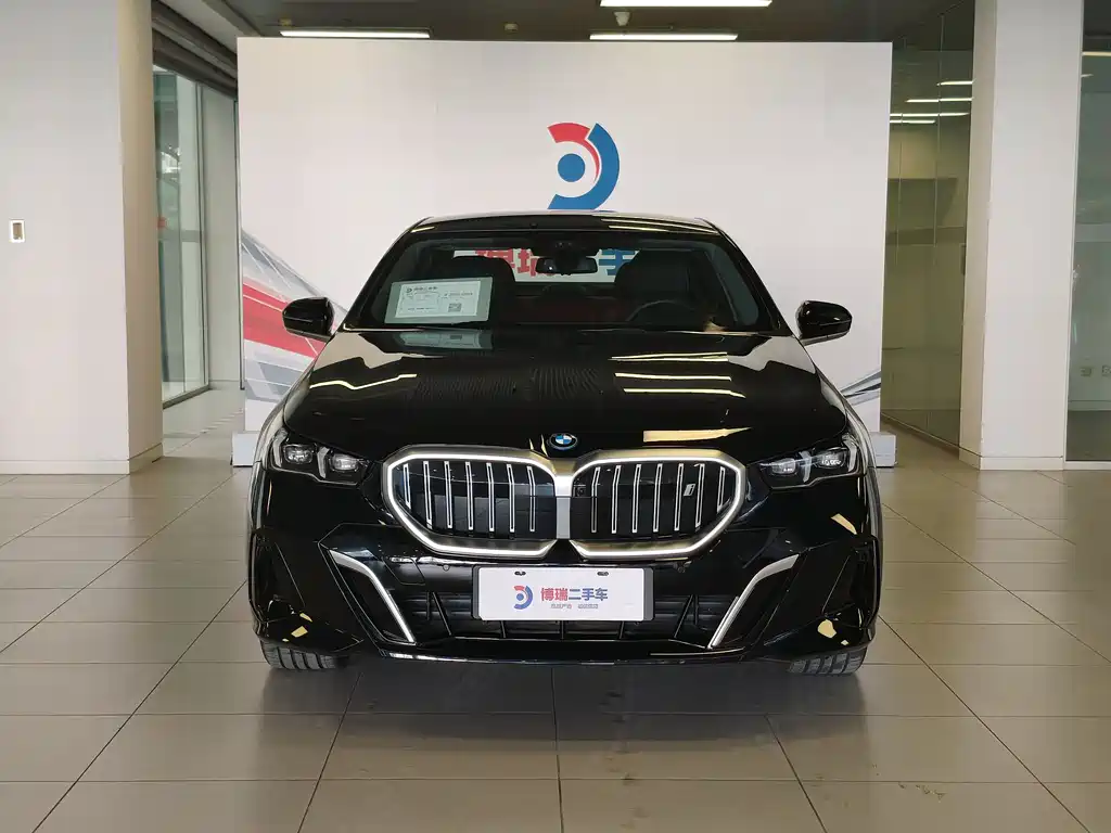 BMW i5 2025 eDrive 40L M Sport