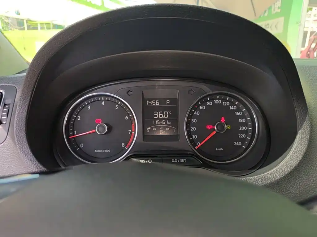Volkswagen Polo — миниатюра 12