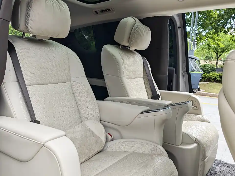Li Auto Li MEGA — миниатюра 15