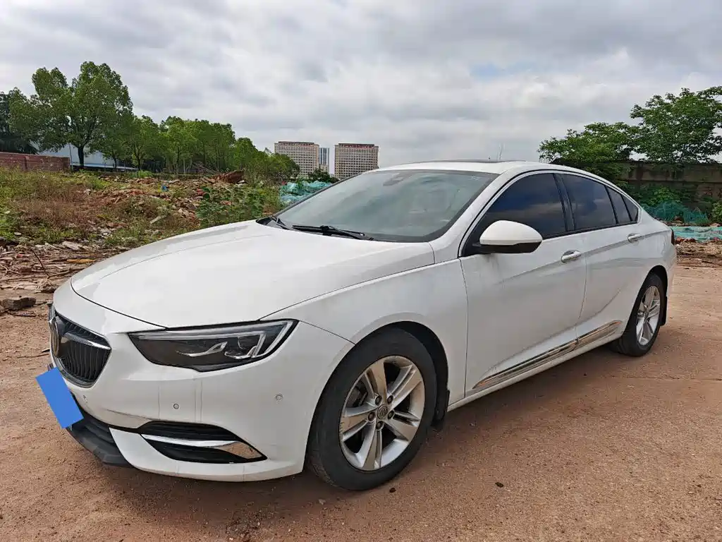 Buick Regal 2018