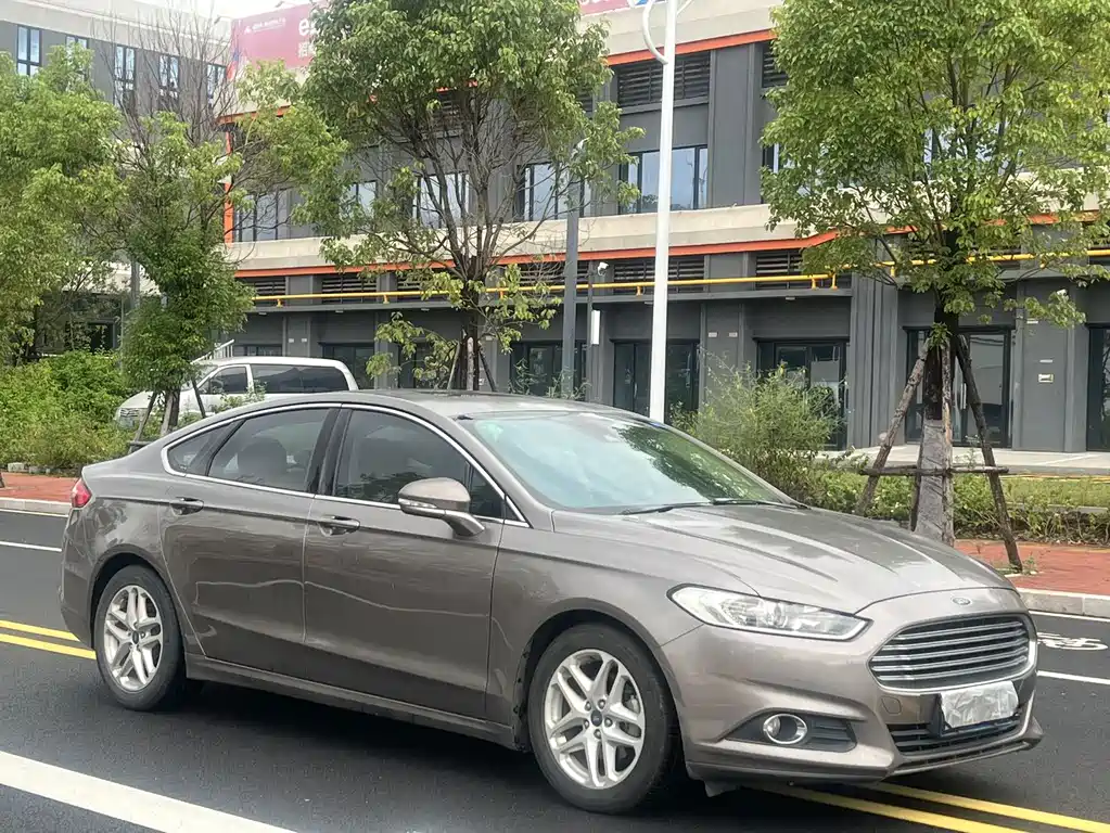 Ford Mondeo — миниатюра 3
