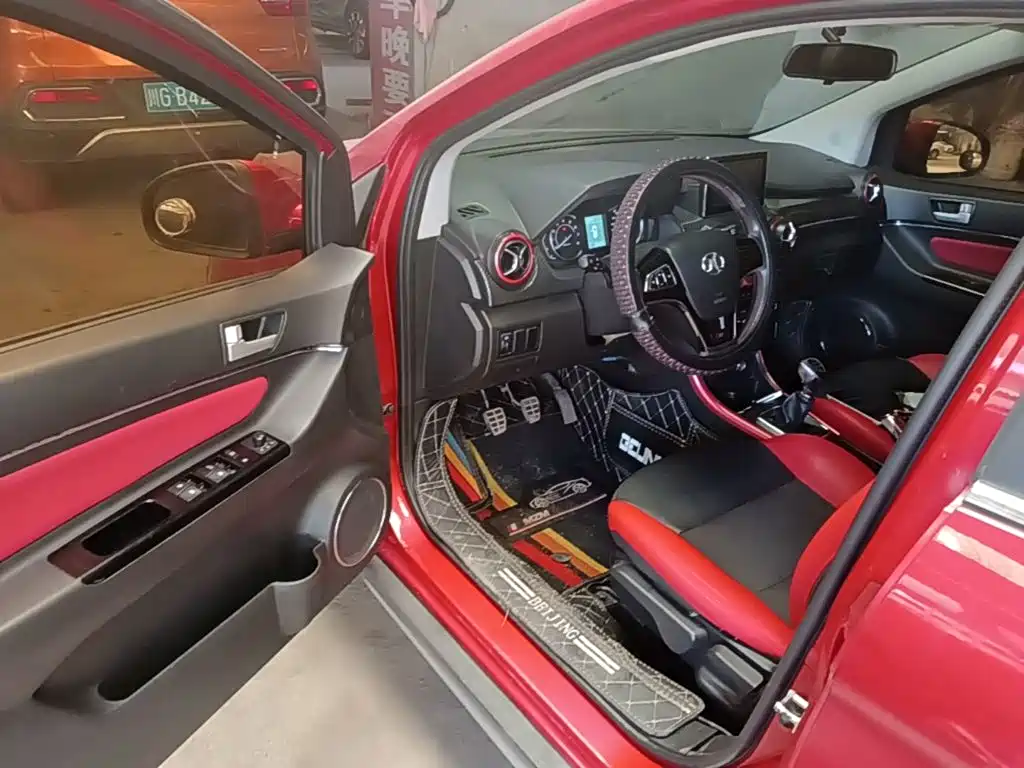 BAIC Senova X25 — миниатюра 16