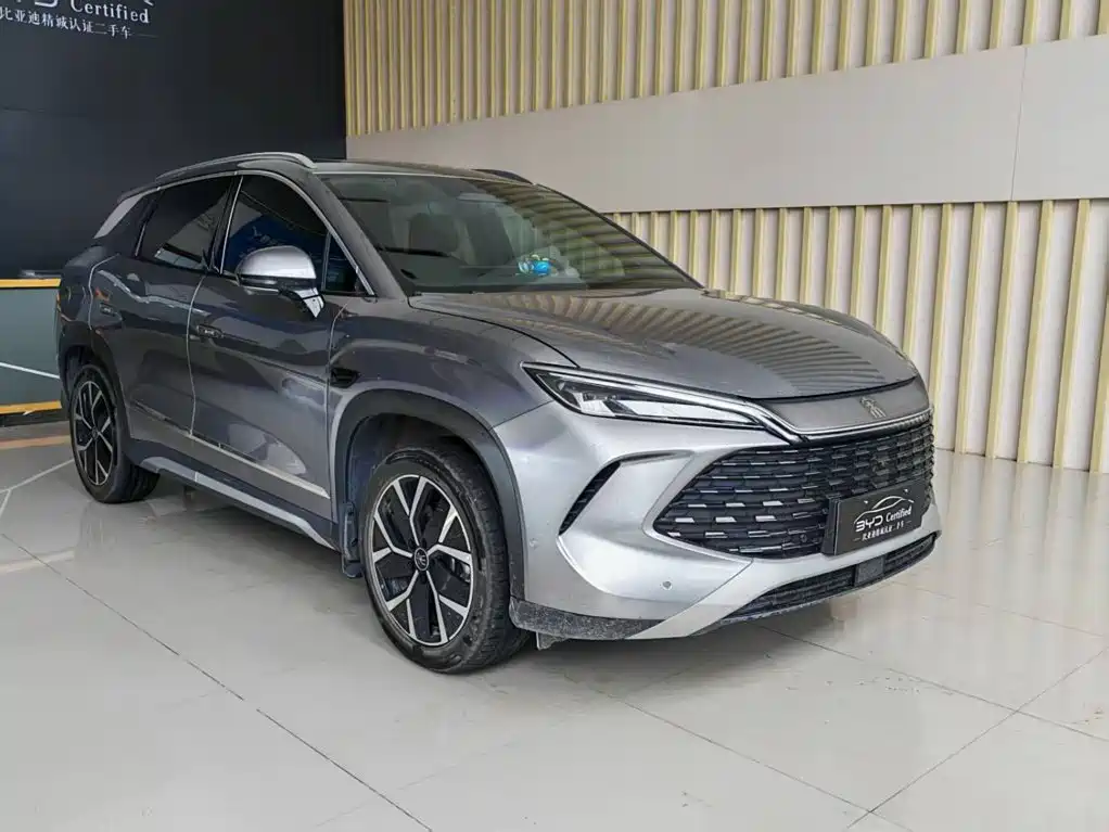 BYD L DM-i — миниатюра 3