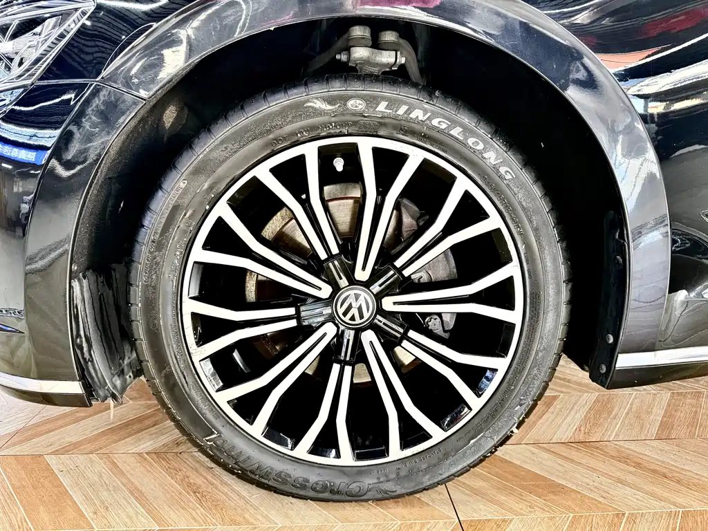 Volkswagen Phideon — миниатюра 7