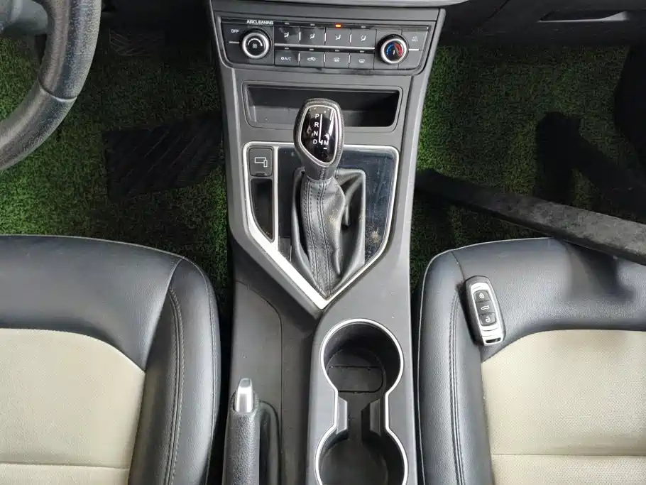 Geely Vision — миниатюра 16