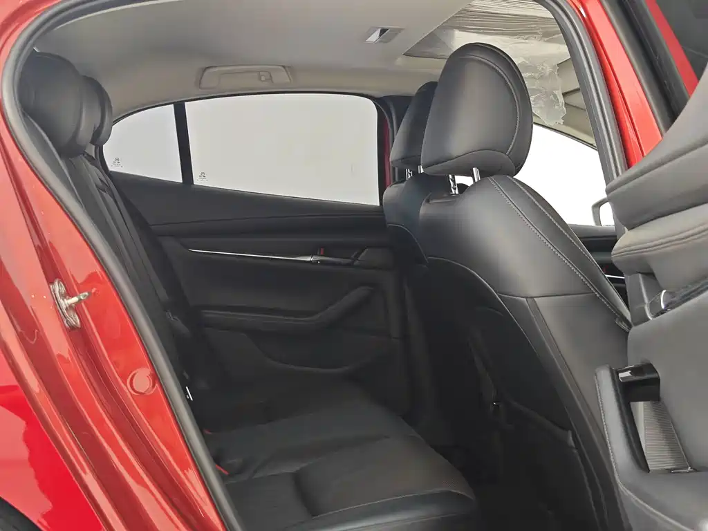 Mazda 3 Axela — миниатюра 17
