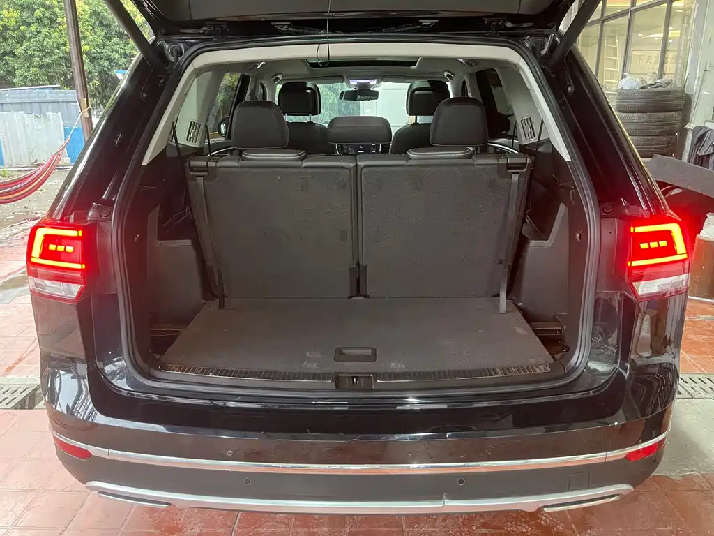 Volkswagen Teramont — миниатюра 9