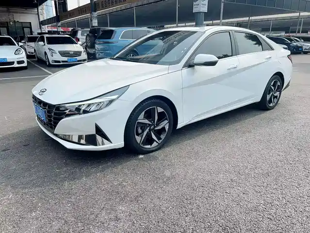 MODERN ELANTRA 2023