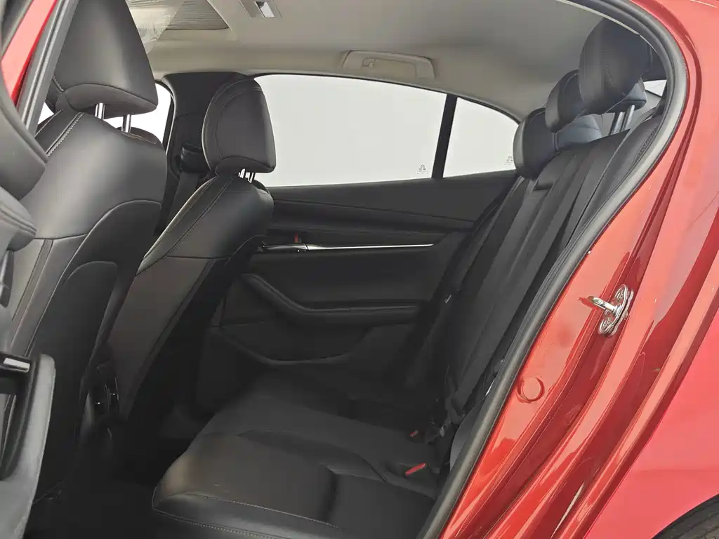 Mazda 3 Axela — миниатюра 8