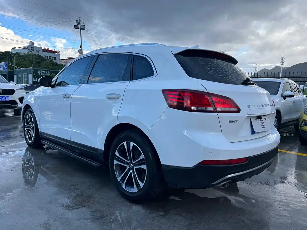 Borgward BX7 — миниатюра 7