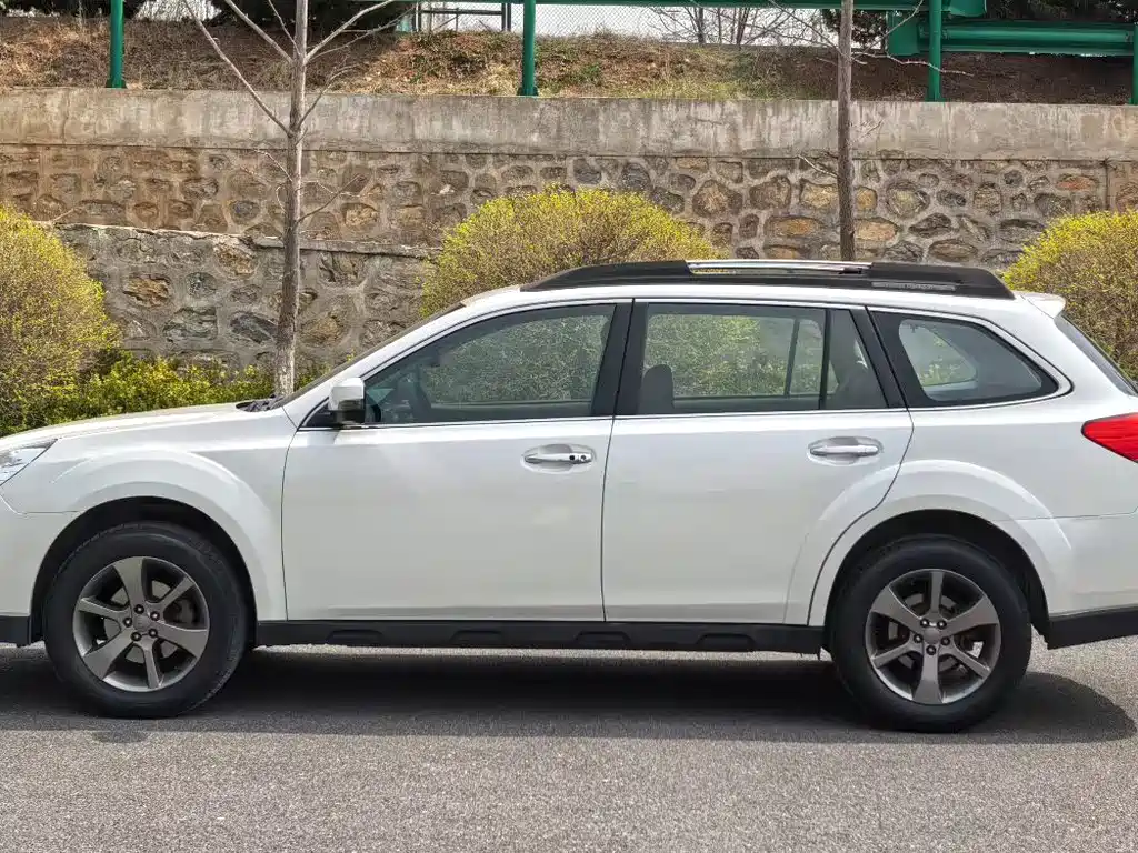 Subaru Outback 2014 2.5i