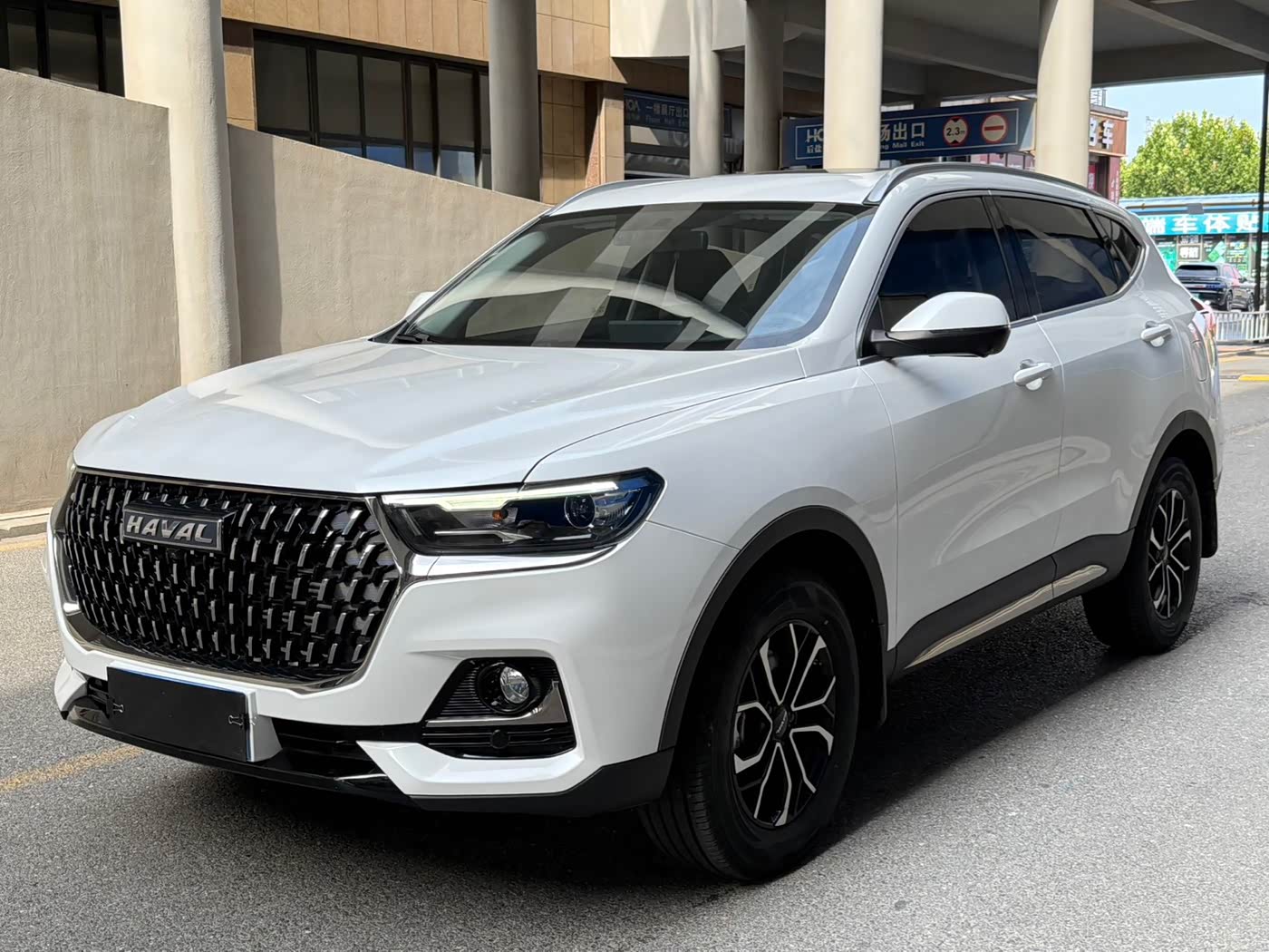 Haval Haval H6 1.5 л 2023 г. Белый, пробег 24000 км