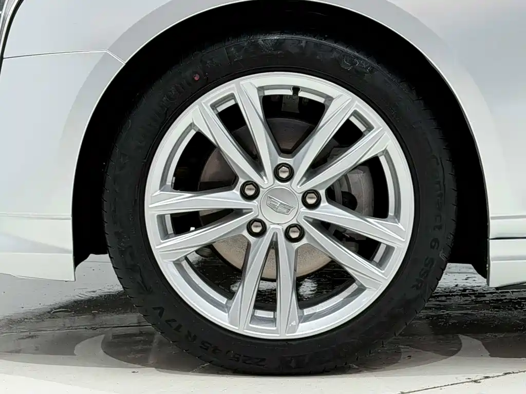 Cadillac CT4 — миниатюра 9