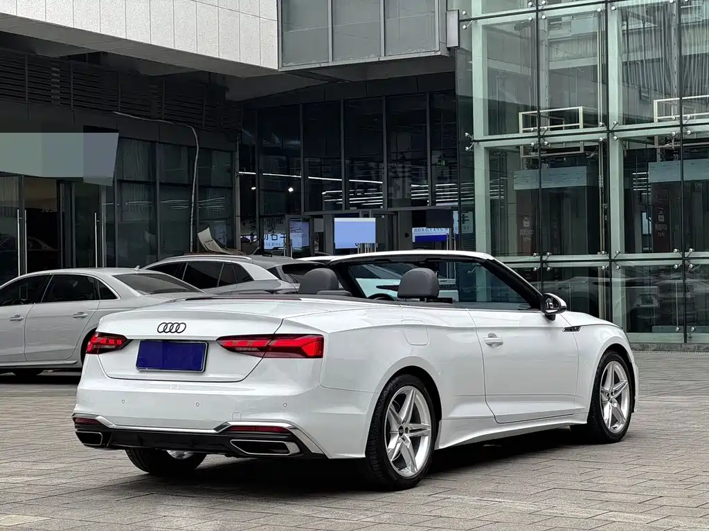 Audi A5 2023 Cabriolet 40 TFSI Fashion
